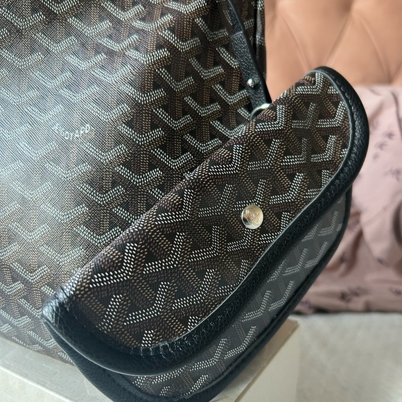 Goyard Shoulder Bag - Picture 2 of 9
